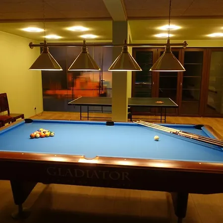 Baba Gaga - Caloroczny Dom Na Mazurach